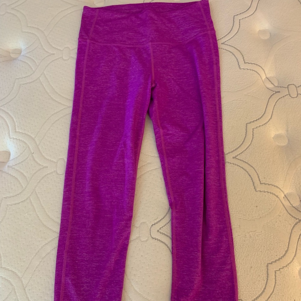 purple Athleta crop leggings